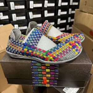 Bernie Mev Cuddly Woven Rainbow Flats Loafers US 6 EU 37